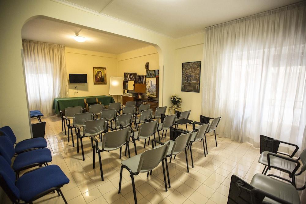 فندق Istituto Piccole Ancelle Di Cristo Re روما المظهر الخارجي الصورة