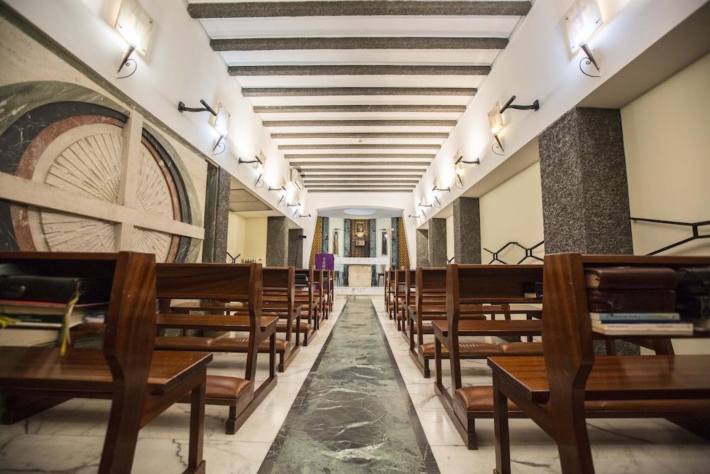فندق Istituto Piccole Ancelle Di Cristo Re روما المظهر الخارجي الصورة